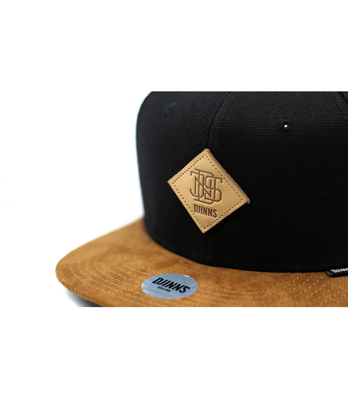 snapback noir suede